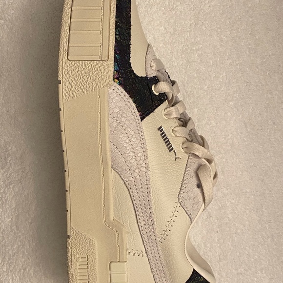 Pumas - Picture 4 of 6